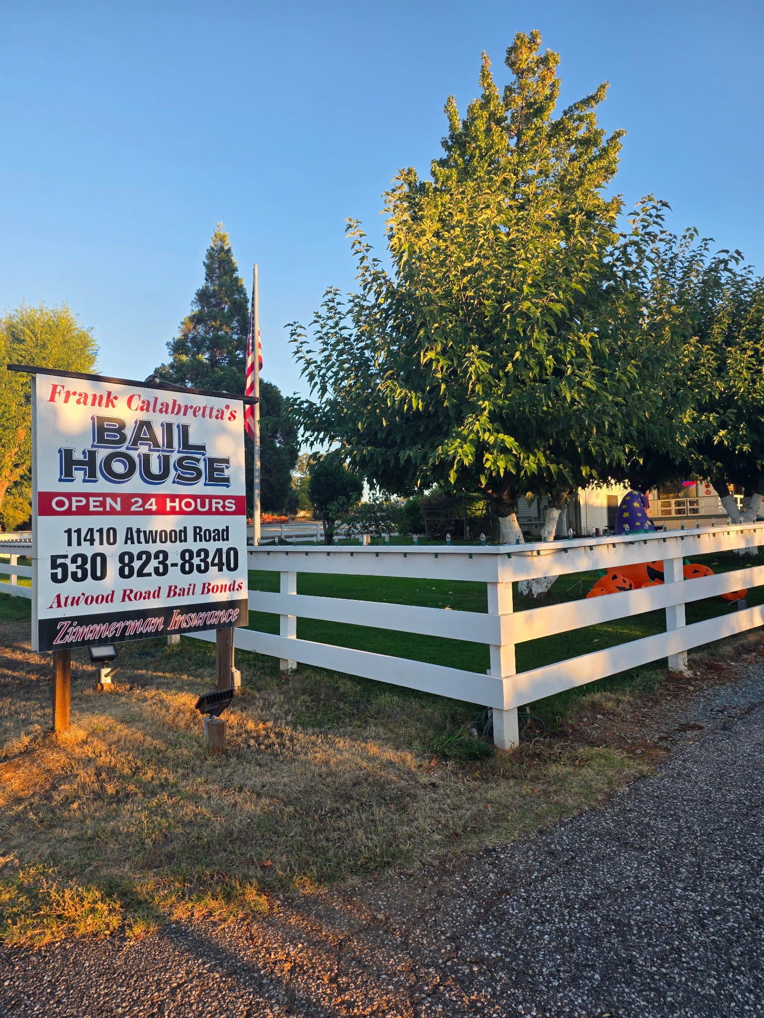 the front of bail house bail bonds
