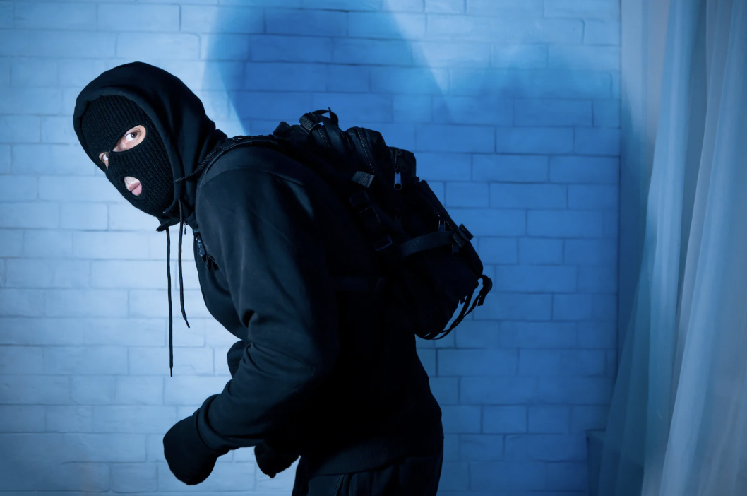 Understanding California Penal Code 211: Felony Robbery in Loomis