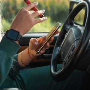 Smoking and Driving – What are the Risks?